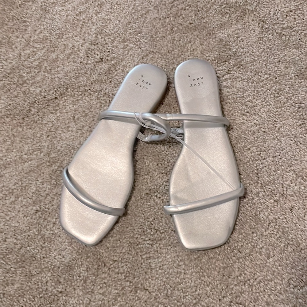 A new day silver strappy sandals square toe 90’s size 9.5